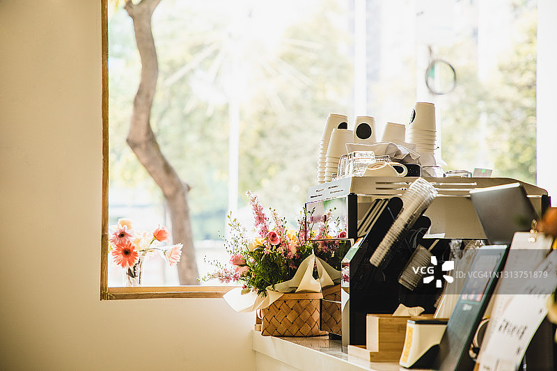 咖啡厅内部吧台角落图片素材