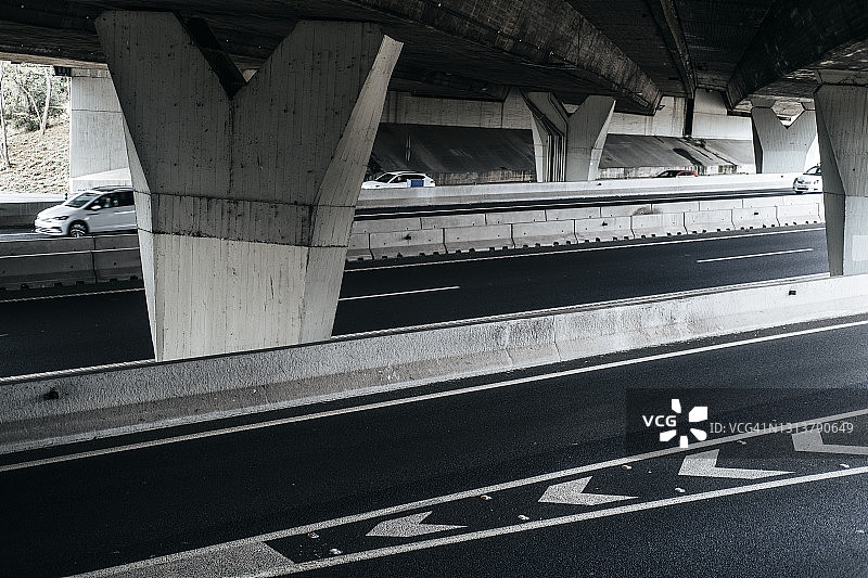 低交通流量的立交桥图片素材