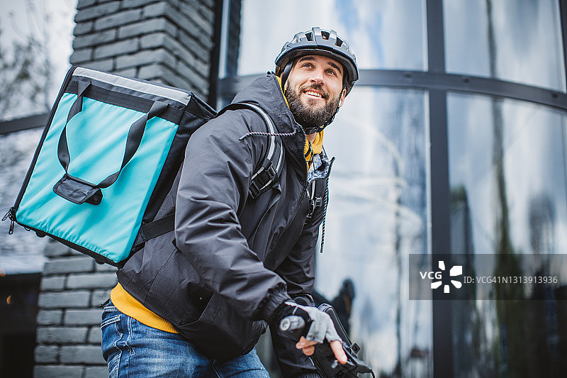 自行车城市配送图片素材