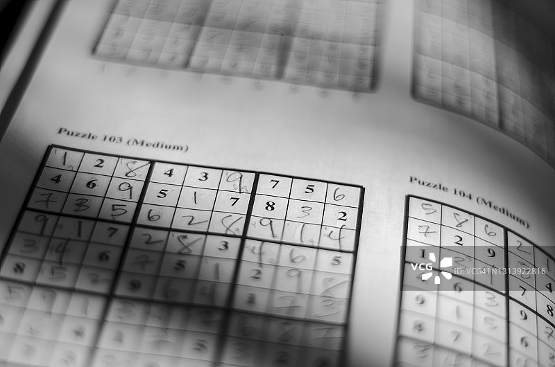已完成的数独游戏特写图片素材