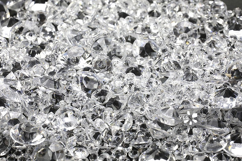 闪闪发光的切割钻石宝石图片素材