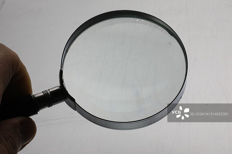 放大镜图片素材