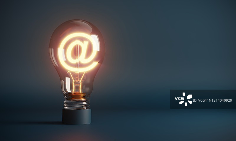 灯泡中的“@”符号图片素材