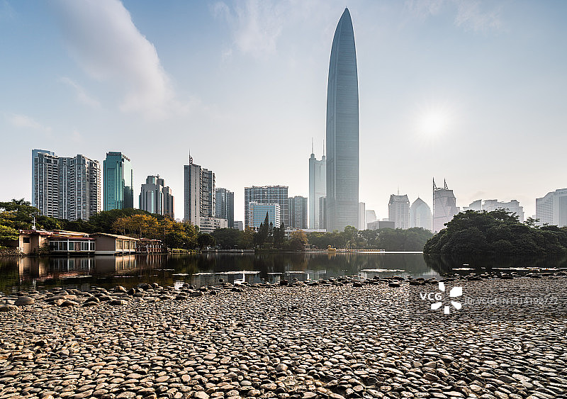 深圳城市公园与人行道图片素材