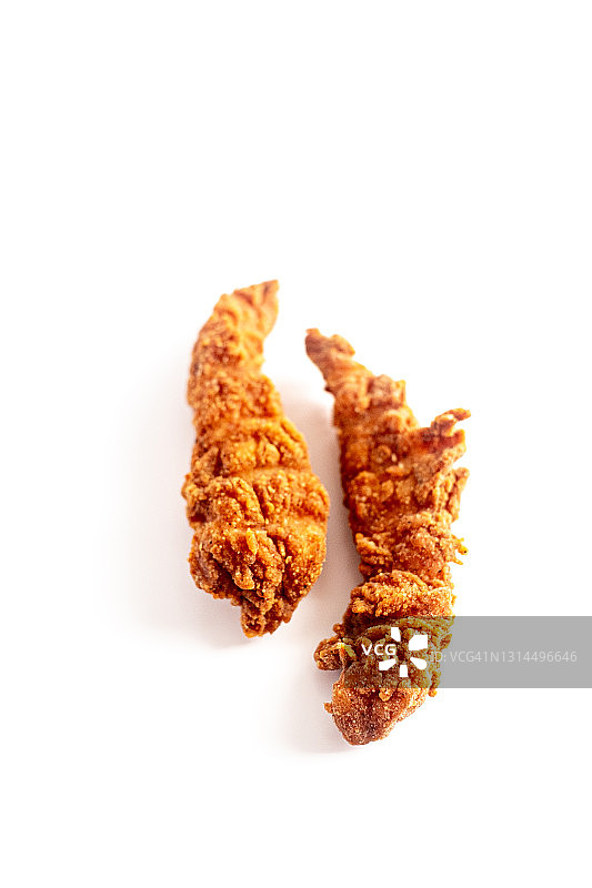两条炸鸡柳，白色背景上孤立图片素材