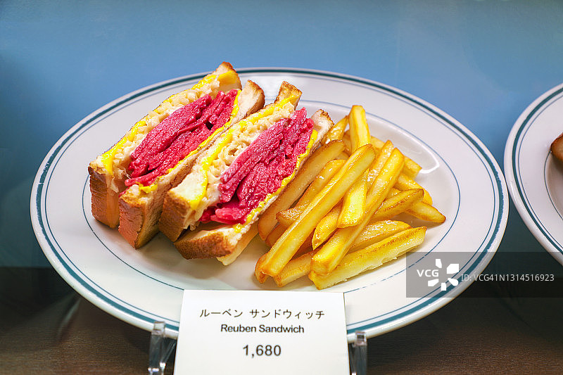 鲁宾三明治，带标签的食物模型图片素材