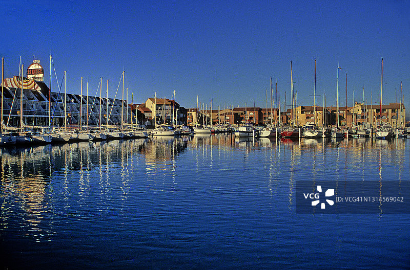 卡农游艇码头图片素材