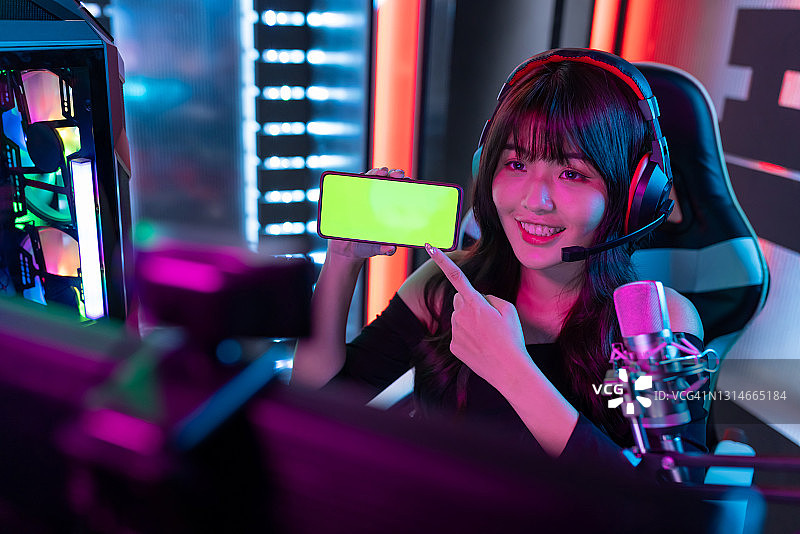 亚洲女人直播图片素材