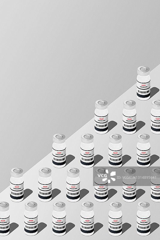 贴有MMR标签的疫苗瓶图案图片素材