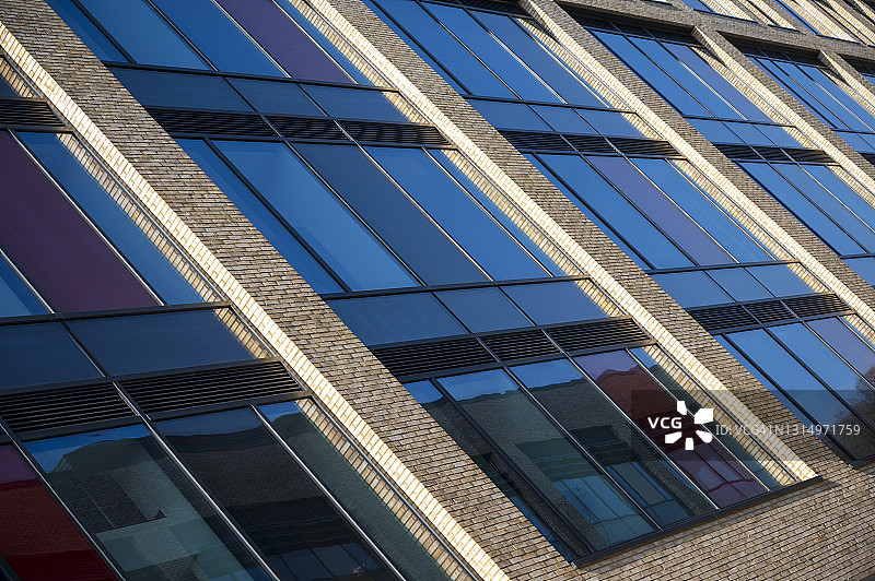 玻璃幕墙现代建筑设计新开发项目图片素材
