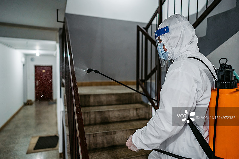 消毒建筑物走廊和台阶图片素材