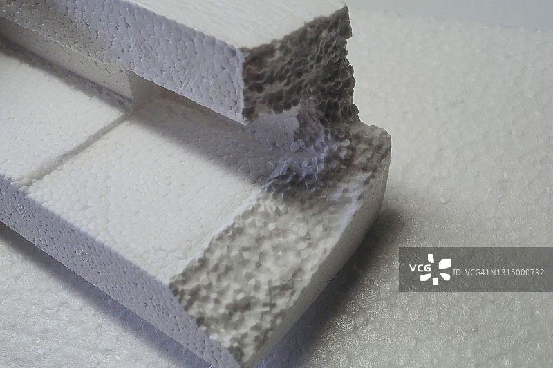 产品包装中使用的聚苯乙烯泡沫材料图片素材