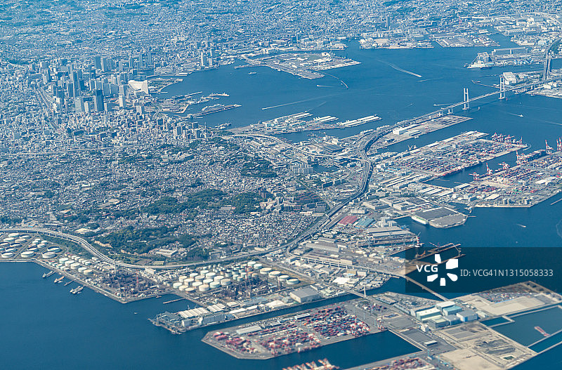 飞机航拍日本横滨市景色图片素材