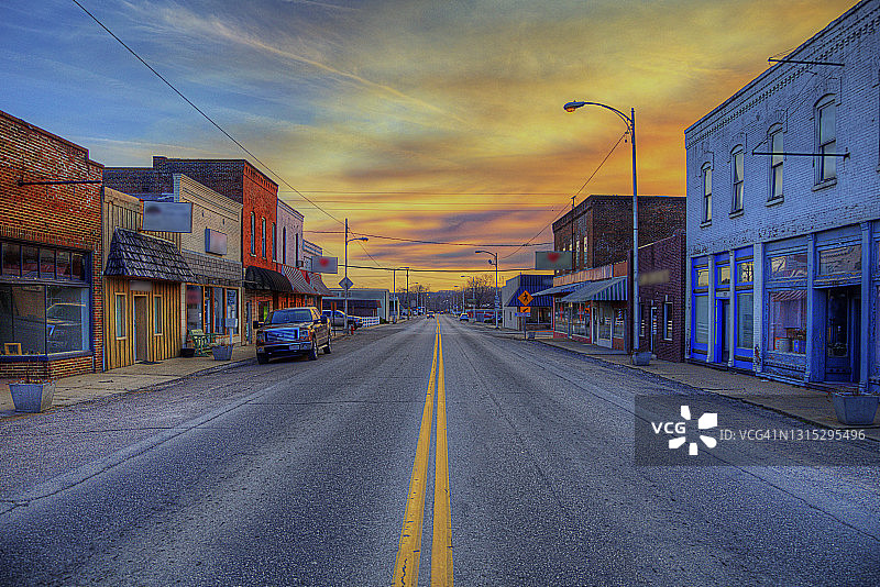 日落时分俯瞰大街图片素材