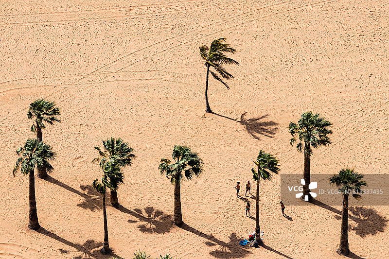 西班牙特内里费岛拉斯特雷西塔斯海滩的俯视照片图片素材
