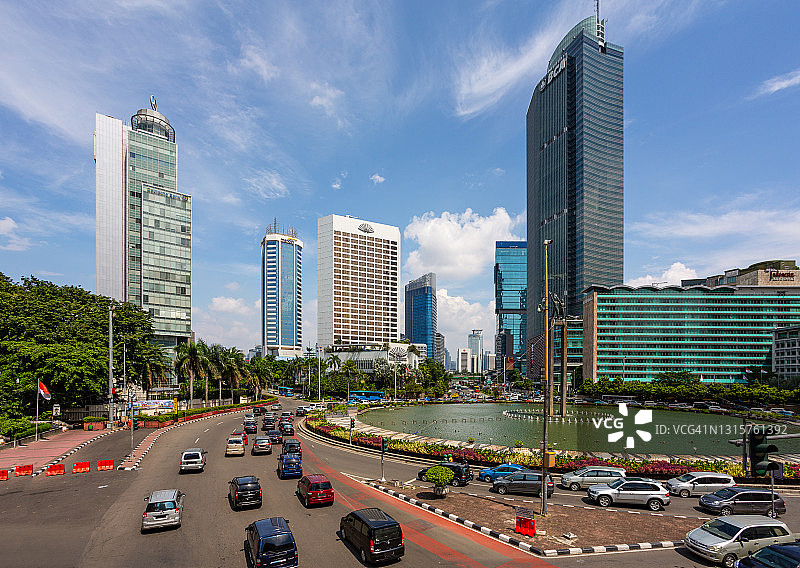 印度尼西亚首都雅加达的现代商业区，阳光明媚图片素材