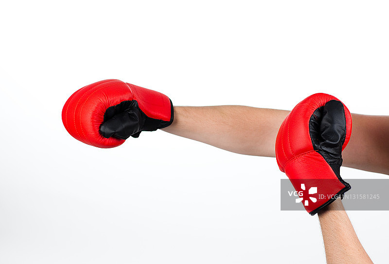 戴着拳击手套的男子照片图片素材