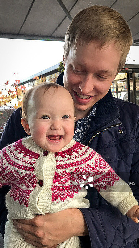 父子/父女的快乐时光图片素材