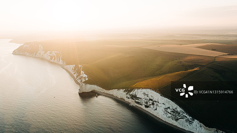 多塞特郡杜德尔门日落时分的航拍景观图片素材