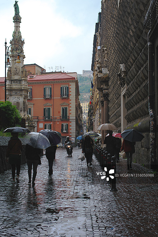 意大利那不勒斯新耶稣广场图片素材