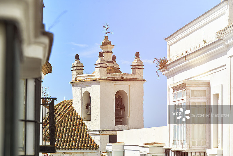 西班牙加的斯麦地那西多尼亚的教堂景观图片素材