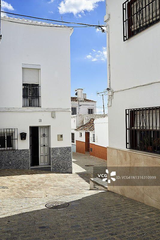 西班牙安达卢西亚加的斯奥尔韦拉镇街道图片素材