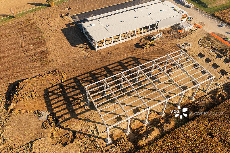 俯视：建筑工地的框架结构图片素材