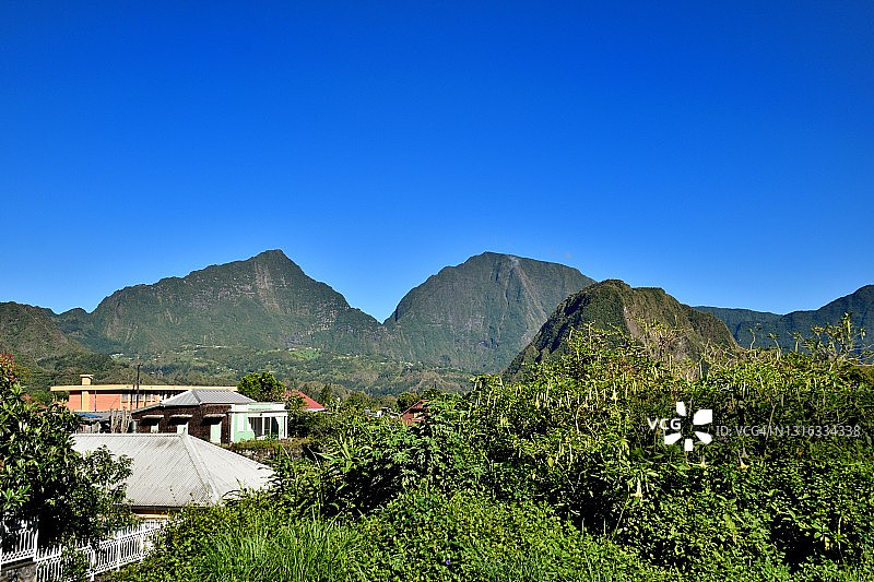 留尼汪岛，地狱堡萨拉济冰斗峭壁图片素材