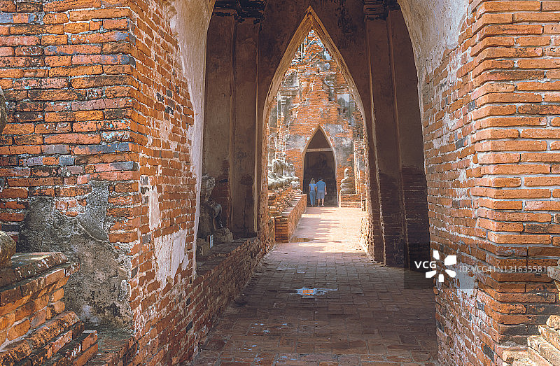 泰国阿瑜陀耶历史公园佛寺风光图片素材