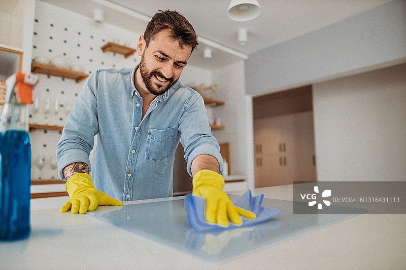 人在家里图片素材