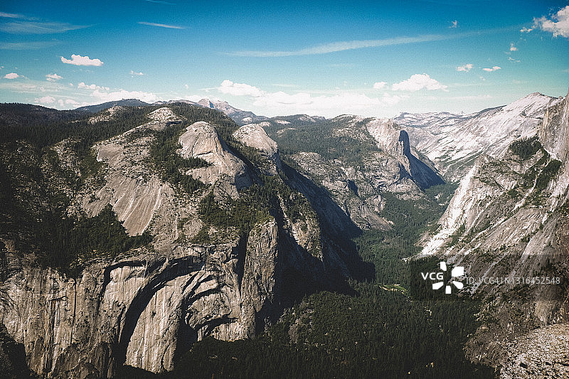 优胜美地山谷远景图片素材