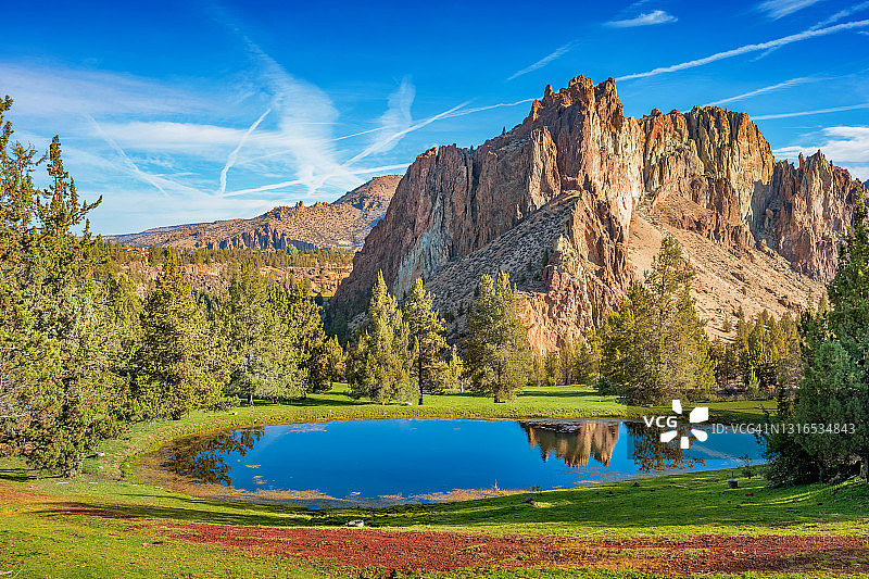 美国俄勒冈州史密斯岩州立公园图片素材
