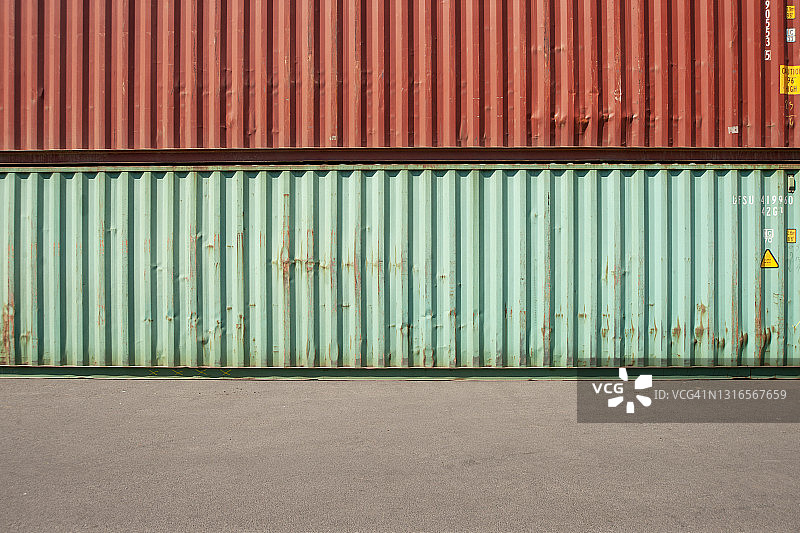 港口彩色运输箱图片素材