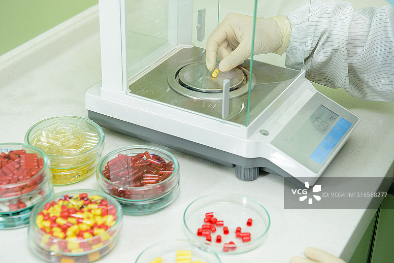 医疗胶囊实验室测试图片素材