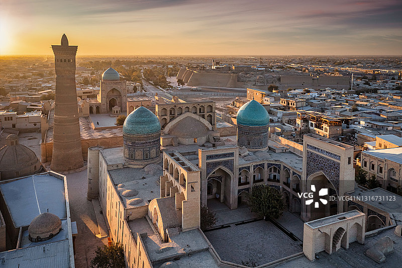 布哈拉乌兹别克斯坦日落波伊卡扬航拍图片素材