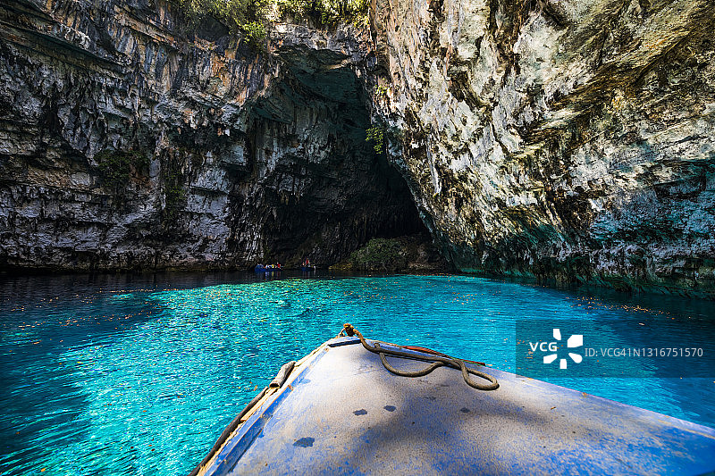 希腊凯法利尼亚岛上著名的梅丽萨尼湖图片素材