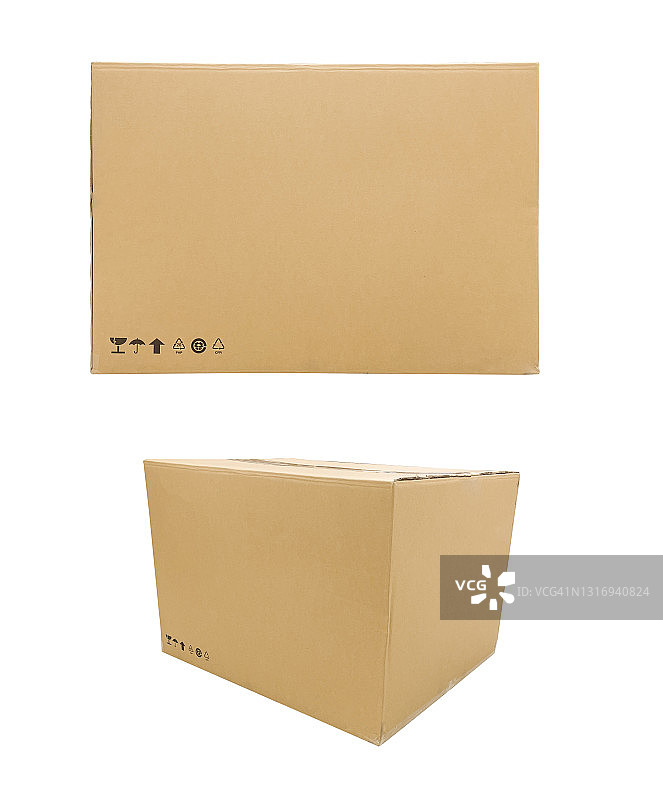 白色背景上的棕色纸板箱图片素材