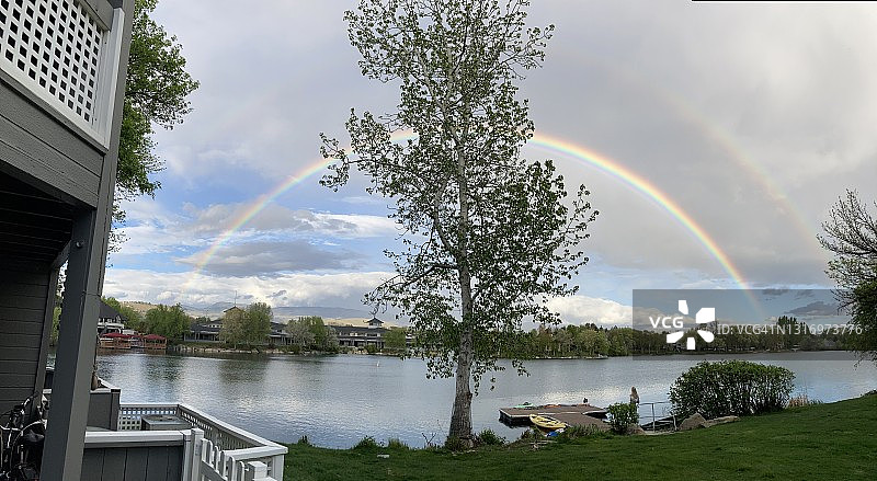 两道彩虹图片素材