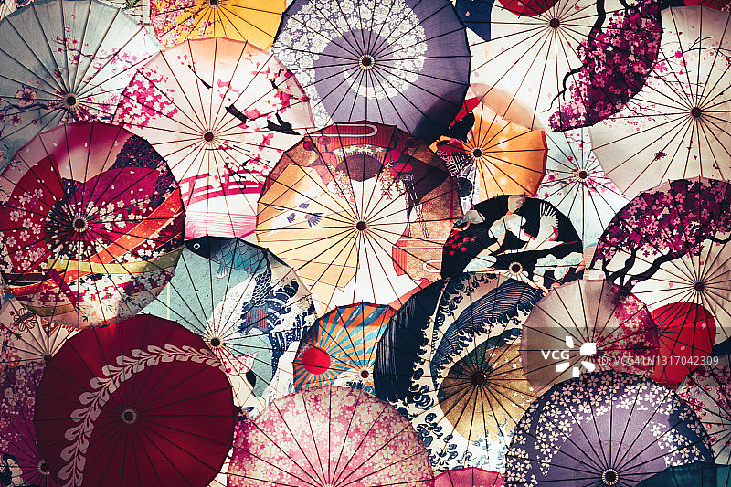 彩色雨伞背景图片素材