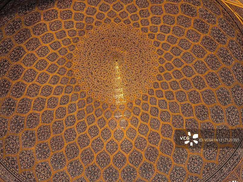伊朗伊斯法罕，沙阿广场的洛特芙拉清真寺图片素材