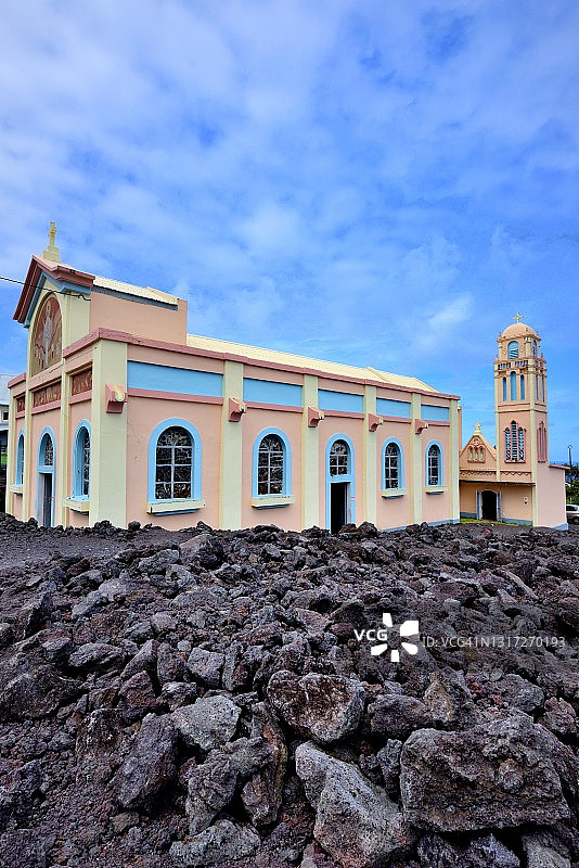 留尼汪岛富尔奈斯火山附近的圣罗斯熔岩圣母教堂图片素材