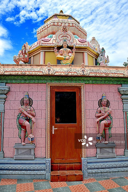 留尼汪岛圣但尼的印度阿什塔拉克希米和萨普塔玛塔神庙图片素材