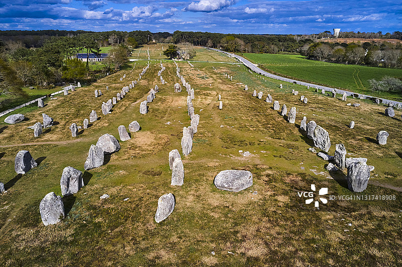 法国莫尔比昂省卡纳克巨石阵图片素材