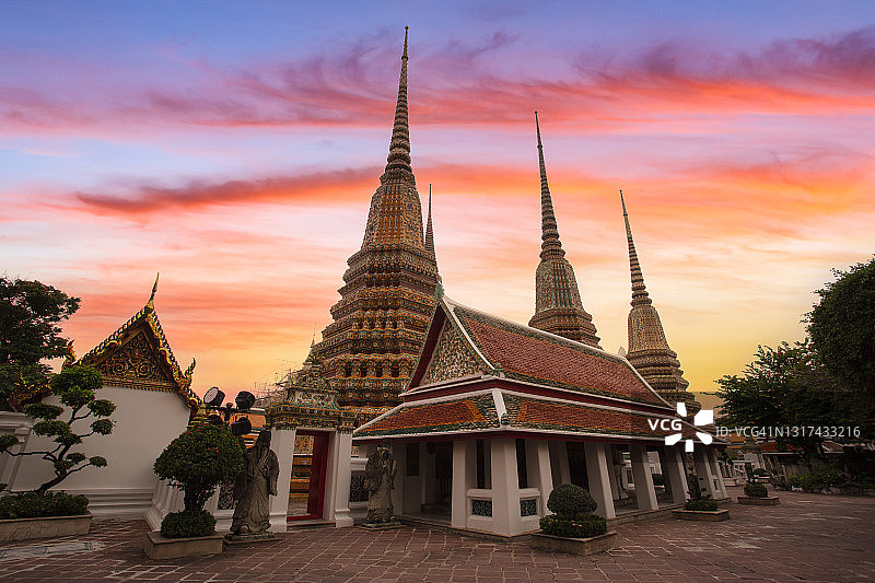 曼谷卧佛寺或菩提寺图片素材