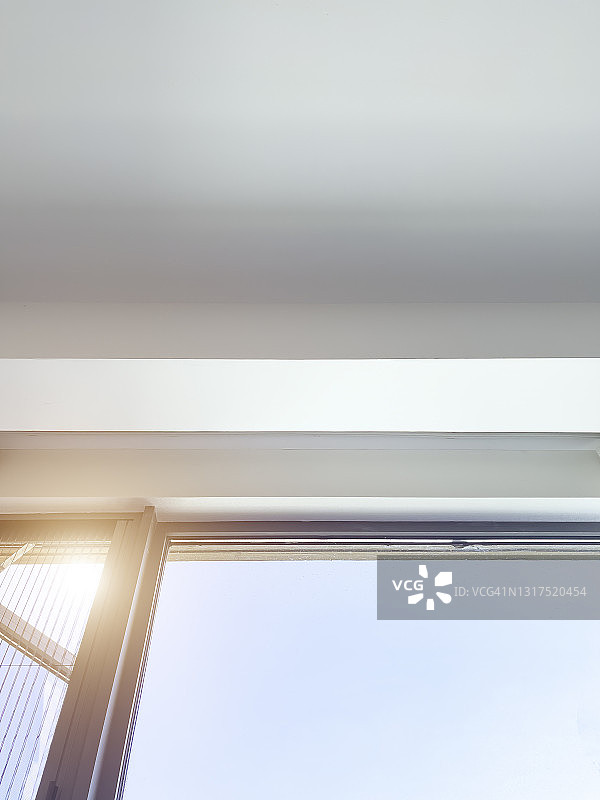 清晨阳光洒进卧室图片素材