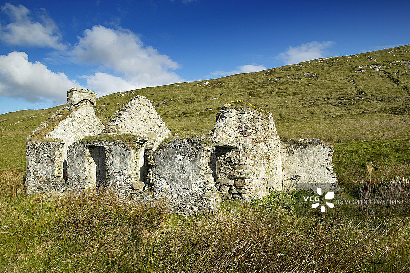 爱尔兰克莱尔岛上的石头小屋遗址图片素材