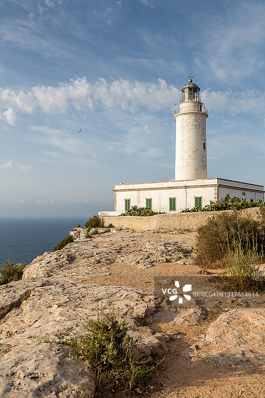 福门特拉岛拉莫拉灯塔图片素材