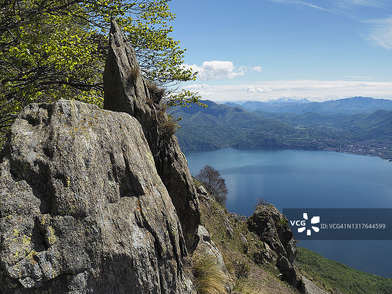 莫里索洛山顶的侵蚀花岗岩地貌图片素材