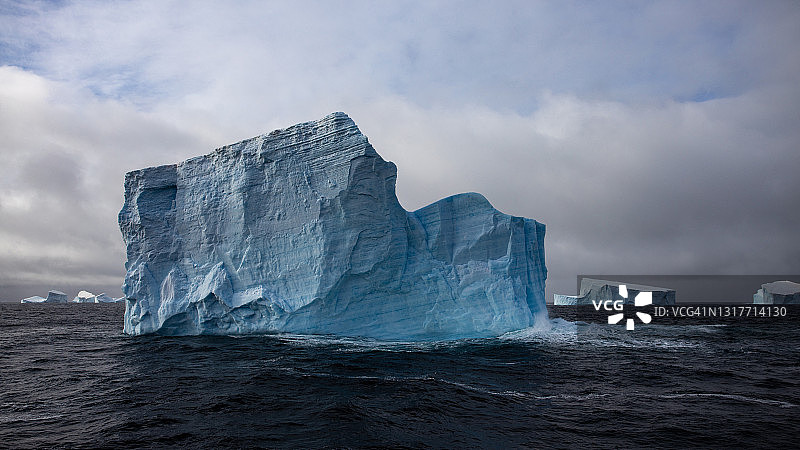 在南极的冰山图片素材