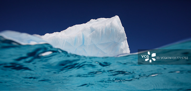 在南极的冰山图片素材